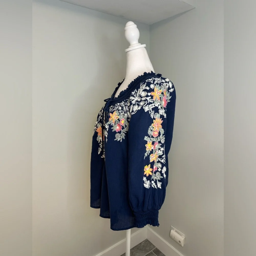 Sundance Cotton Embroidered Peasant Boho Floral Navy Boho Blouse Top Sz  Medium - Picture 7 of 17
